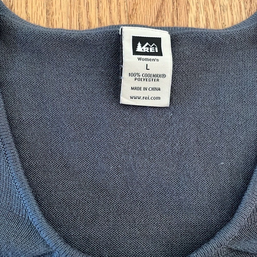 REI Women’s Grey Coolmax Sweater - Picture 3 of 5